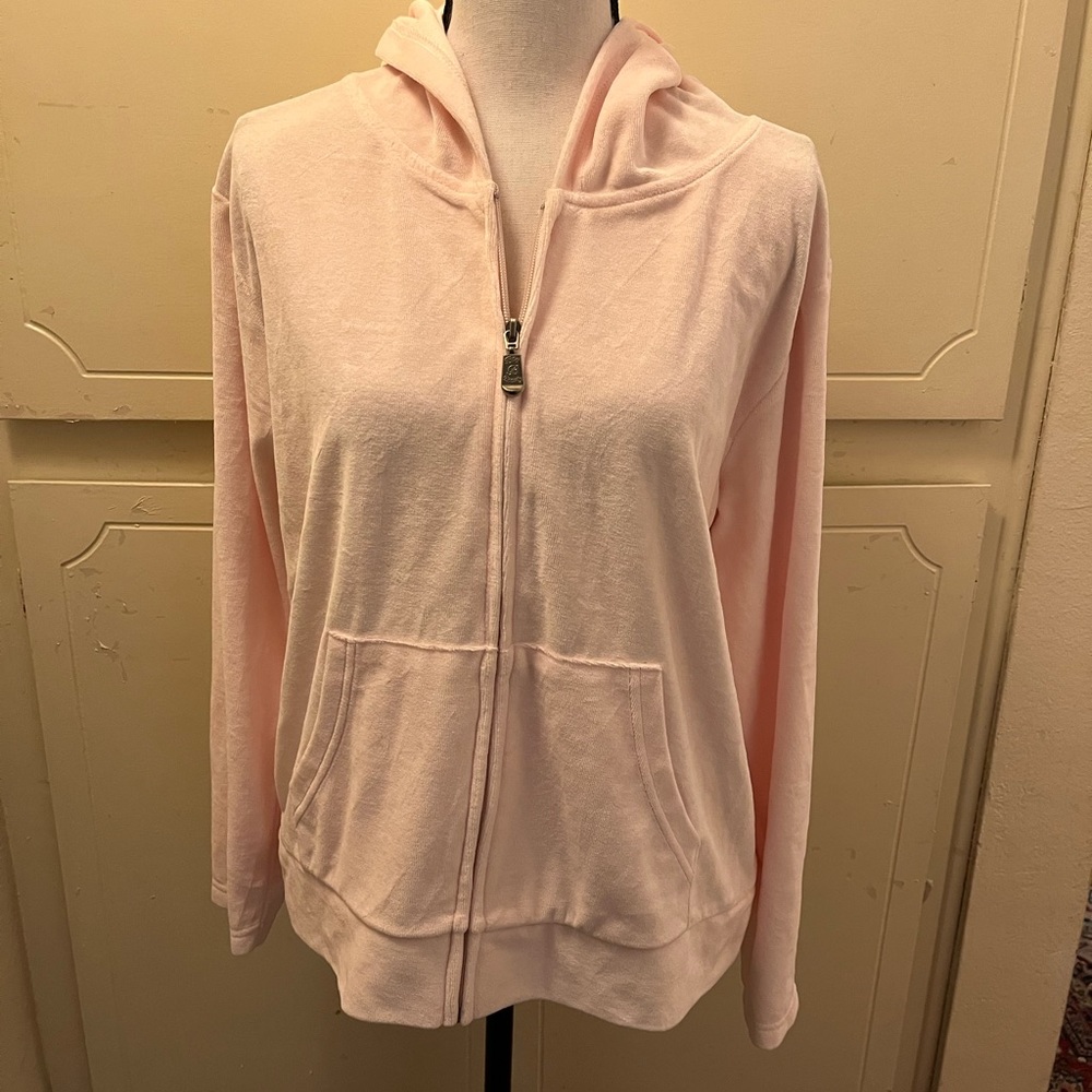 Beautiful pink XL hoodie pant set with zipper